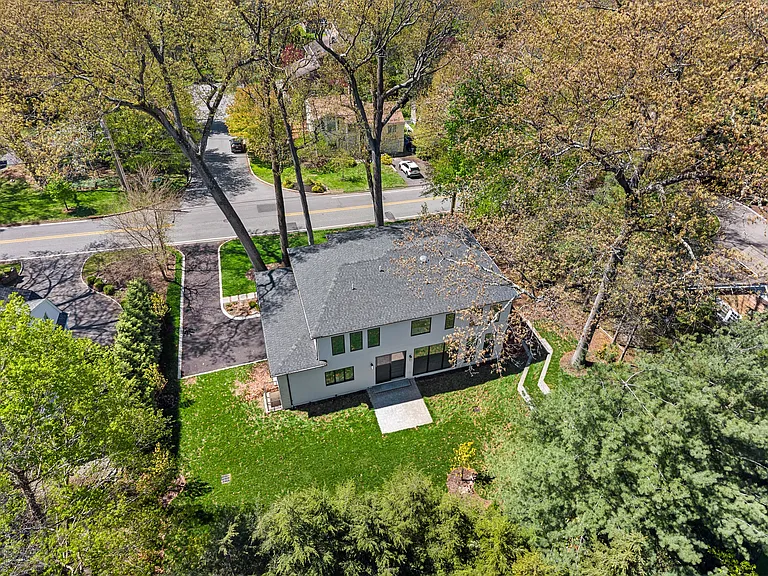 242 Hardenburgh Ave — Photo 56