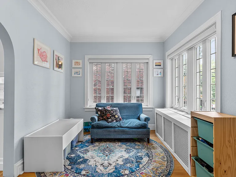 7487 Kingsbury Blvd — Photo 4