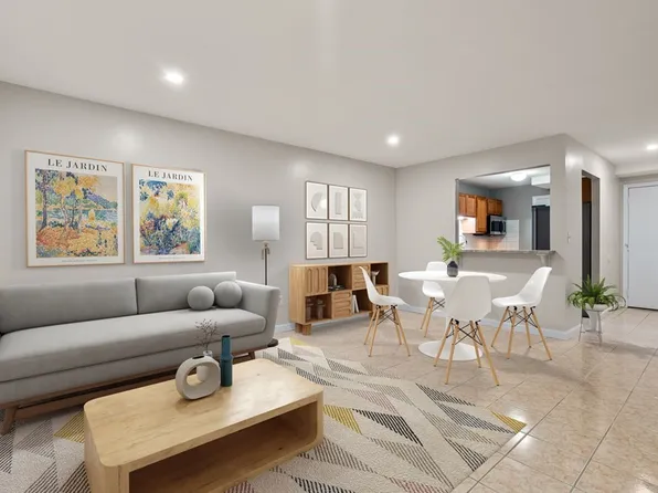 800 Governors Dr APT 6, Winthrop, MA 02152