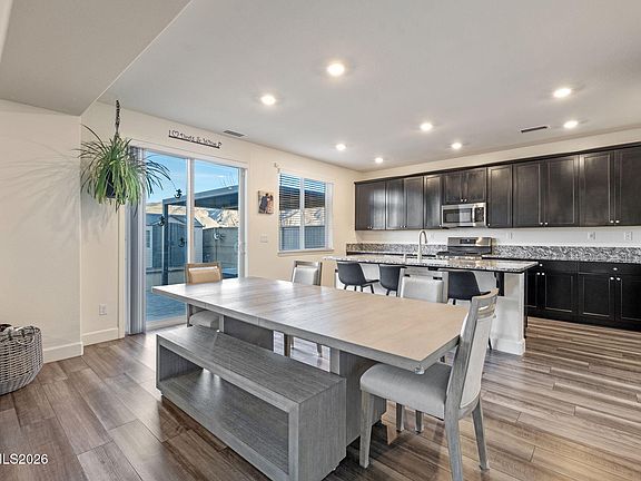 4th image of 9764 Quartette Dr