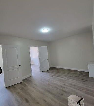5th image of 703 Kings Hwy #2F