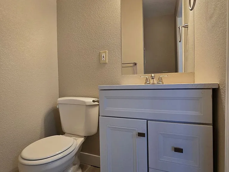 4647 Marnell Dr — Photo 19