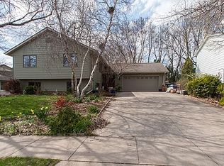 19 Wakefield Ct, Iowa City, IA 52240