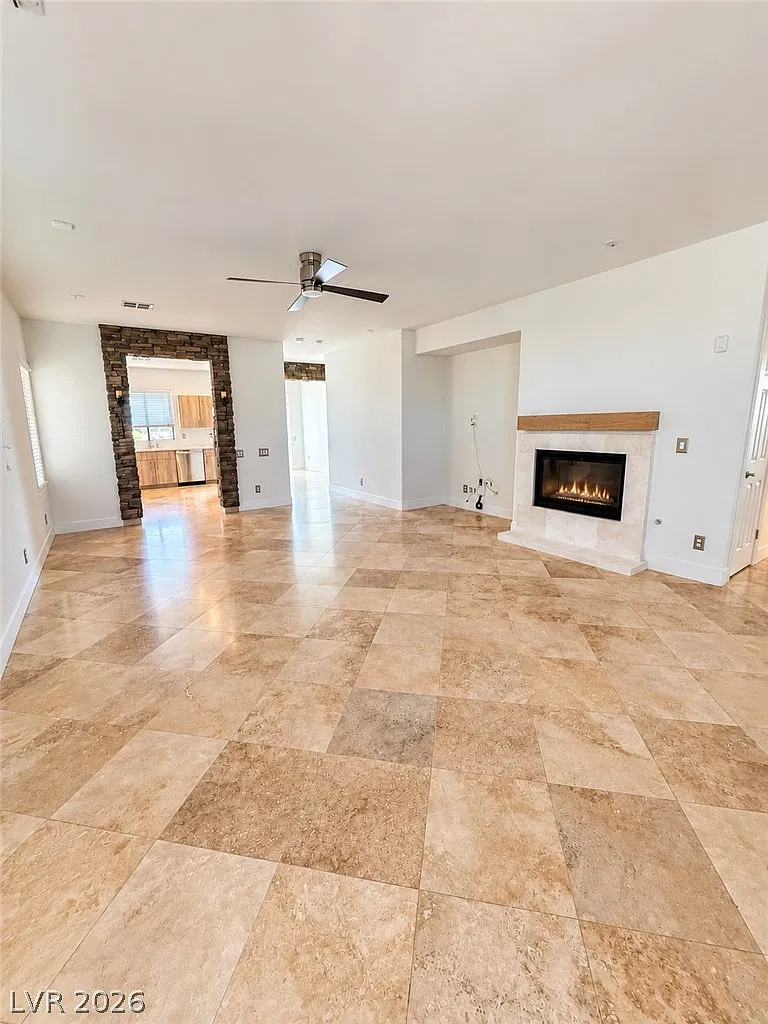 3 bed, 2.0 bath, 1680 sqft, $2,950 — Photo 4