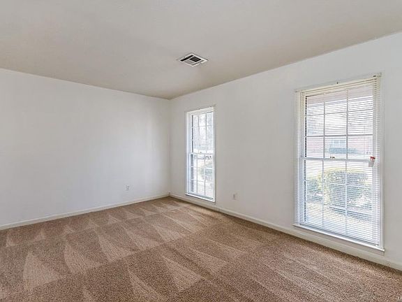 4th image of 2906 Marti Ln