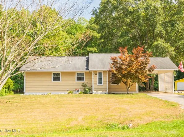 2922 Birdsong Circle, Grimesland, NC 27837