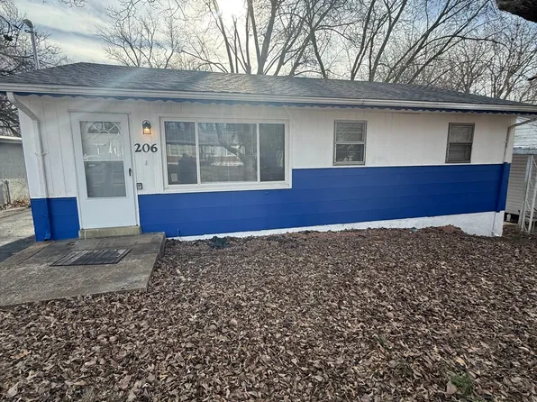 206 Elbring Dr, Saint Louis, MO 63135