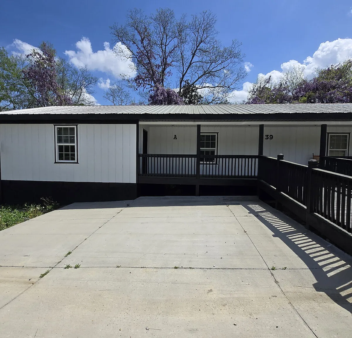 1 bed, 1.0 bath, 750 sqft, $1,199 — Photo 1