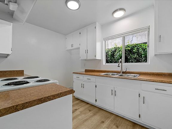4th image of 21722 Roscoe Blvd APT 12