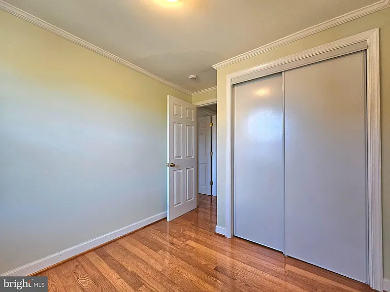 3109 Mosby St — Photo 15