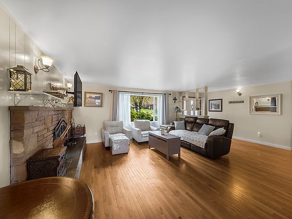 Joe_Maxwell9801-2_04102023