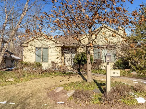10234 Woodland Rdg W, Fort Wayne, IN 46804