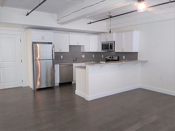 4th image of 45 Summer St #102