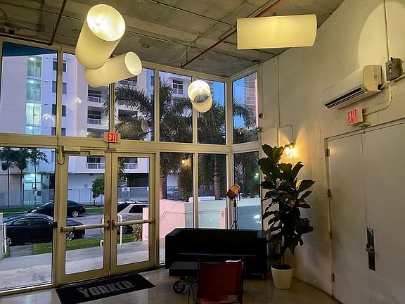 3rd image of 444 NE 30th St #107