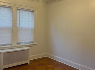 24343 Mayda Rd, Rosedale, NY 11422