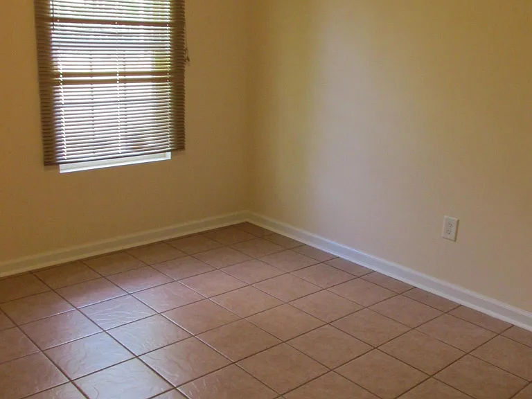 247 Hereford Cir #A — Photo 18