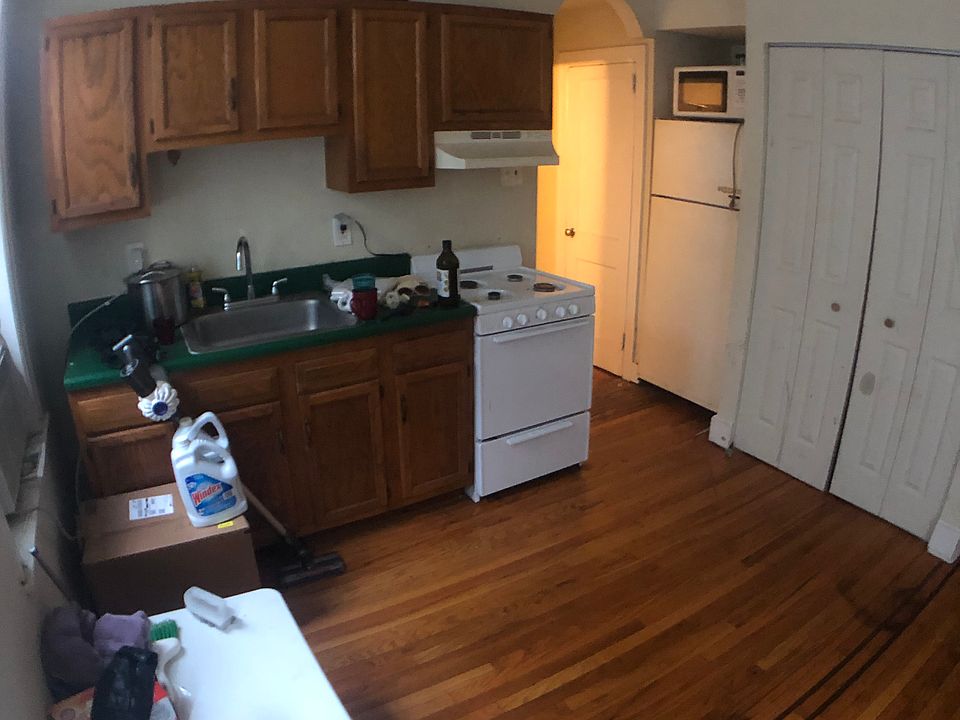 1223-n-franklin-st-2r-1