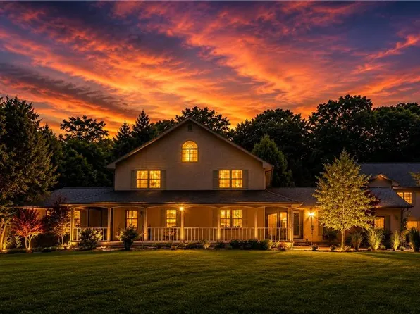 145 Beechwood Dr, Cranston, RI 02921