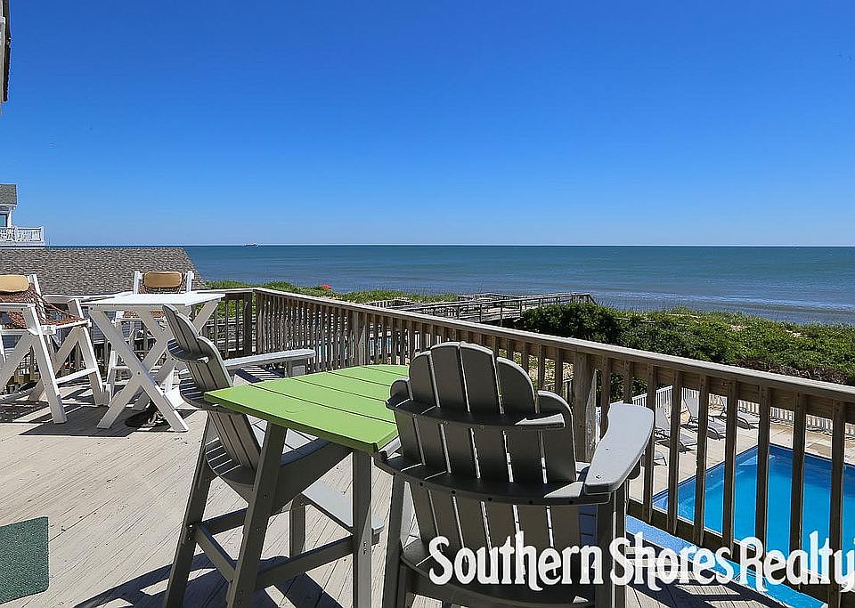 2nd image of 138 E Sea Hawk Drive