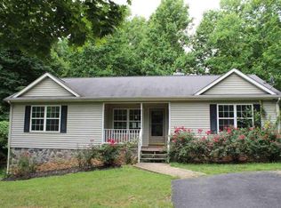 14 Iroquois Way, Palmyra, VA 22963