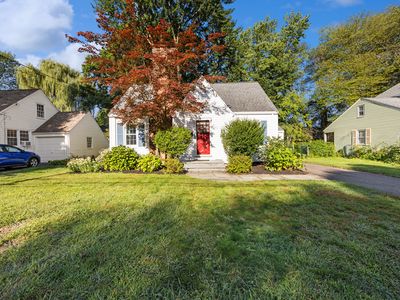 11 Farnham Road, West Hartford, CT, 06119