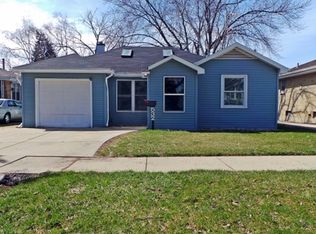 532 Powell Ave, Waukegan, IL 60085