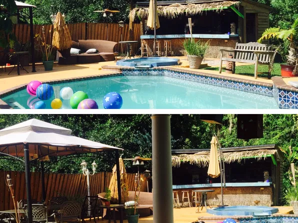 16502 E Course Dr, Tampa, FL 33624
