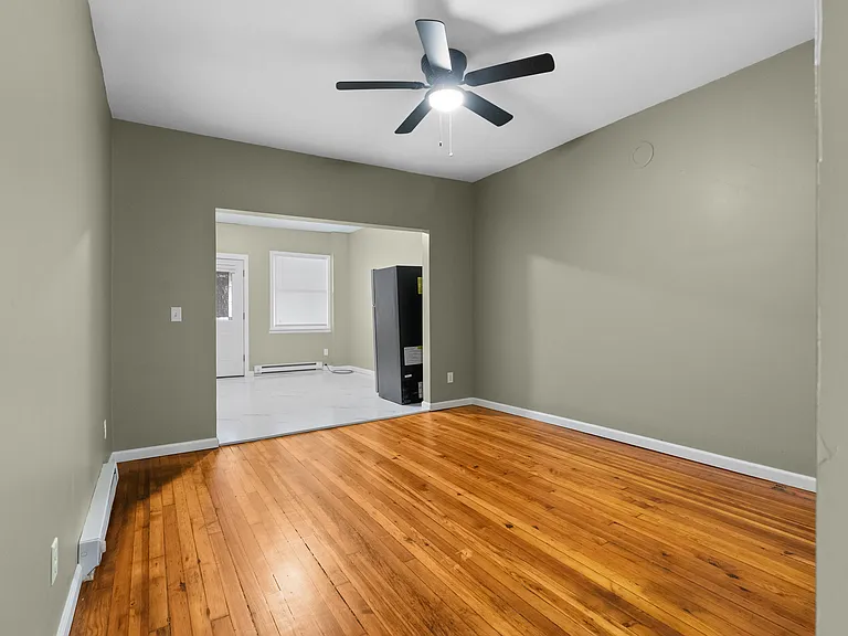 247 Main St #5 — Photo 16