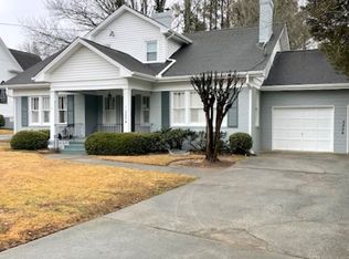 2224 Bolton Rd NW, Atlanta, GA 30318