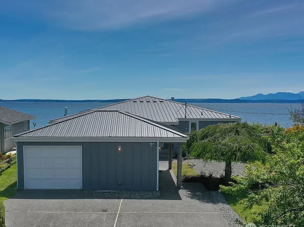 914 Mutiny Shore Drive, Freeland, WA 98249