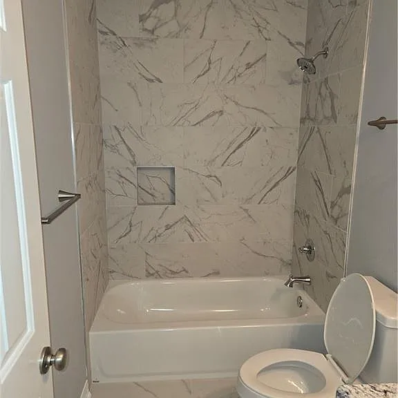 381 Norton Rd — Photo 4
