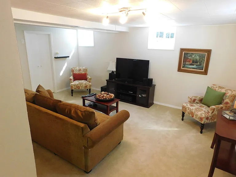 28601 Brooks Rd — Photo 18