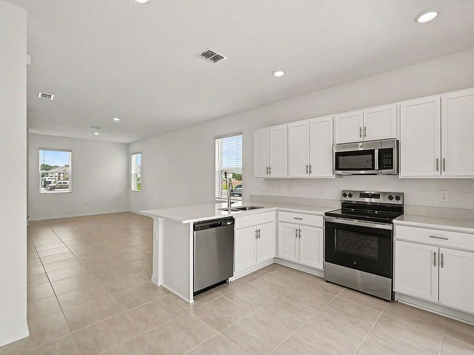 2nd image of 13207 Forge Ave