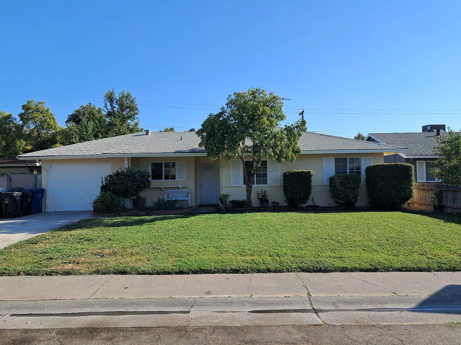 3640 Plymouth Dr photo 1
