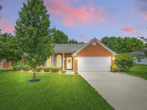 5984 Vinemont Dr NW, Huntsville, AL 35806