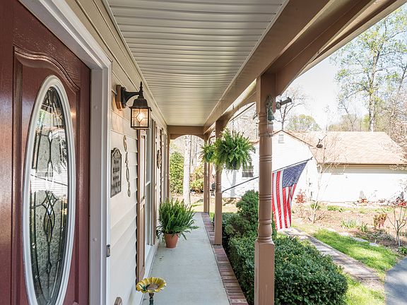 4th image of 6408 Southridge Ct