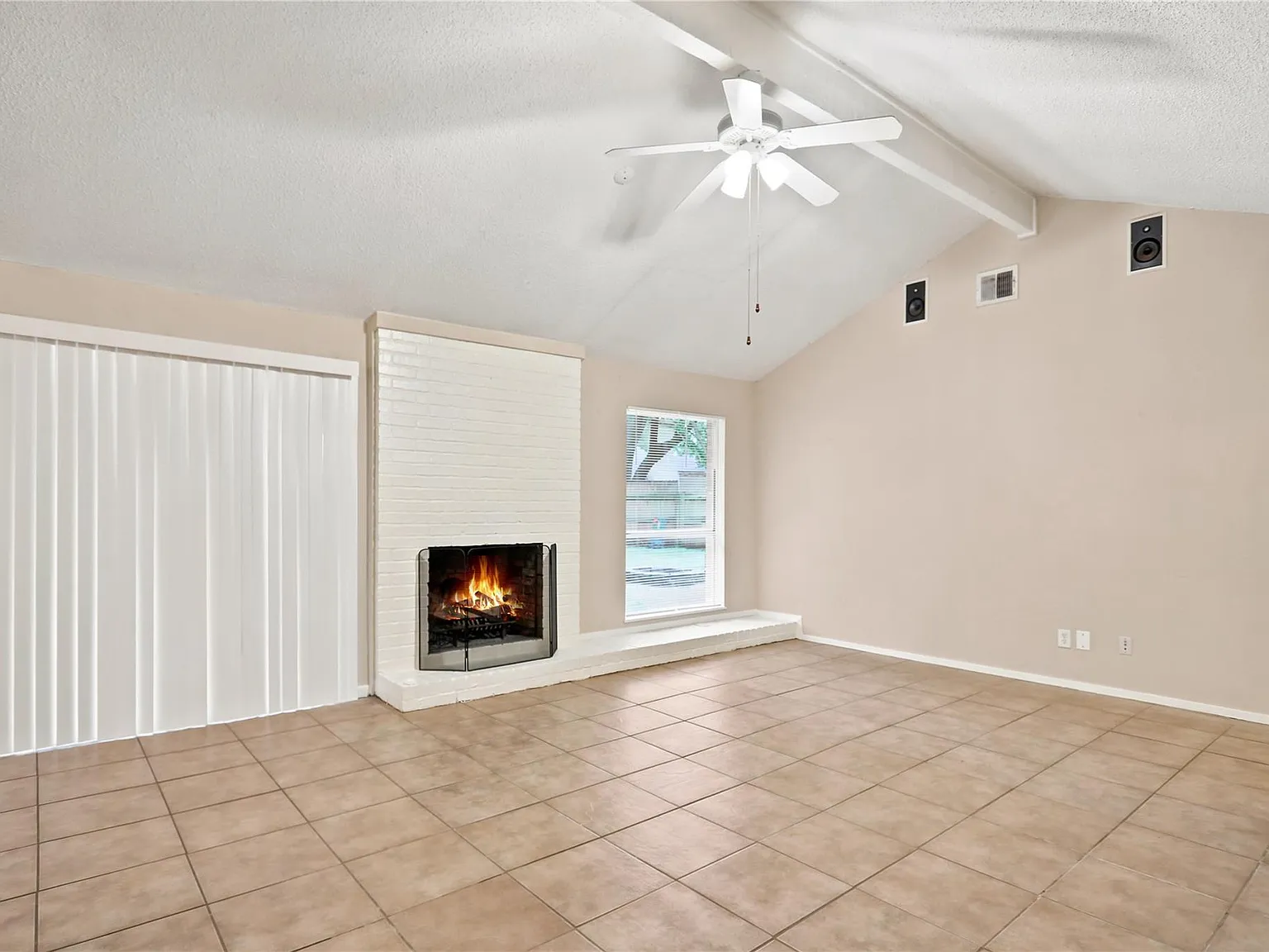 4 bed, 2.0 bath, 1579 sqft, $1,735 — Photo 3