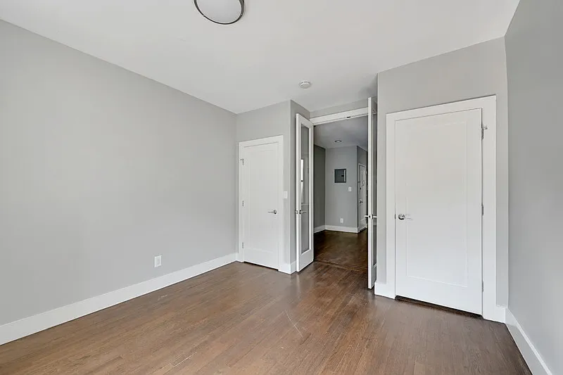 516 East 88th Street — Photo 3