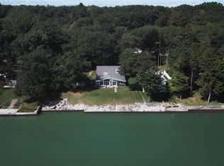 2109 Douglas Dr, Tawas City, MI 48763