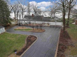 62 N Fox Mill Ln, Springfield, IL 62712