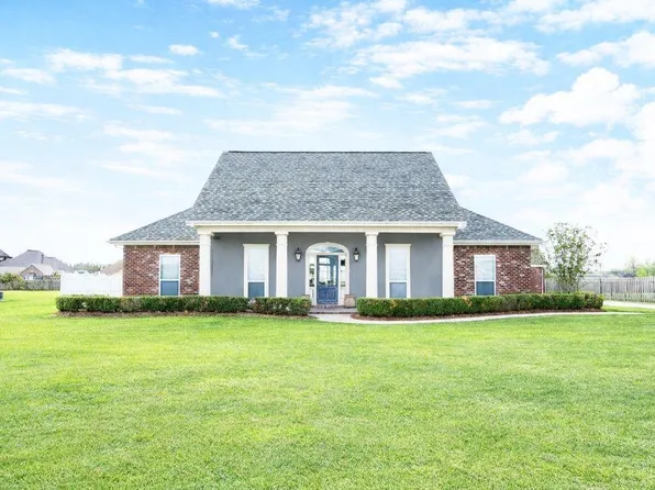 126 Cascade Dr, Thibodaux, LA 70301