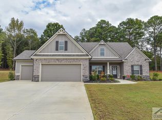 76 Manolin Ct, Hull, GA 30646