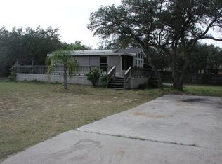 903 Rowe St, Rockport, TX 78382