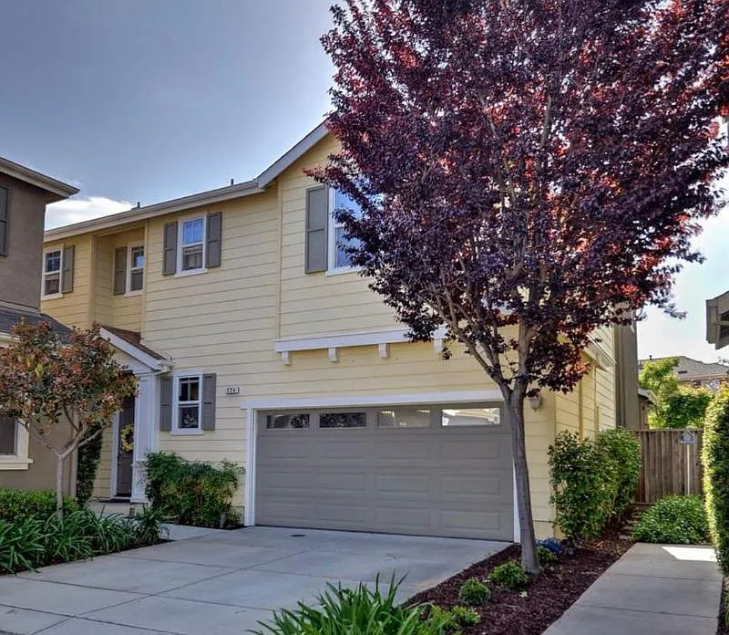 774 Tennyson Dr photo 1