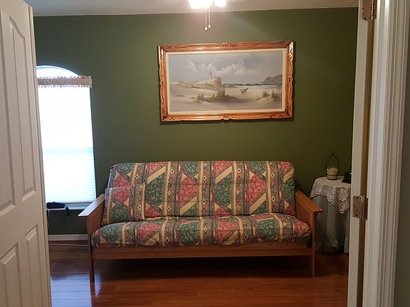 5th image of 13511 Norman Cir