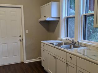 522 Main St #2, Pecatonica, IL