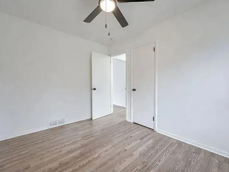 11409 E 31st St S — Photo 12