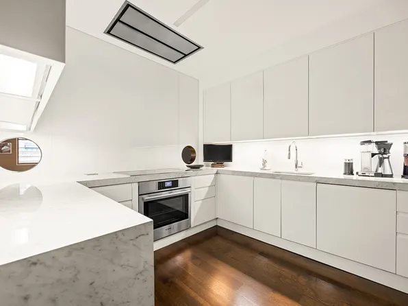 34 West 17th Street image 5 of 16