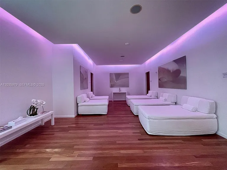 1040 Biscayne Blvd #1105 — Photo 26