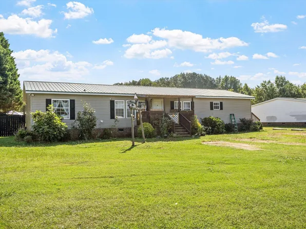 3177 Taylors Store Rd, Nashville, NC 27856